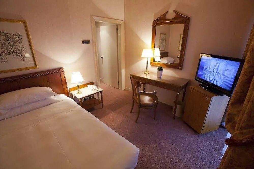 ****  Moevenpick Hotel Bari Italy