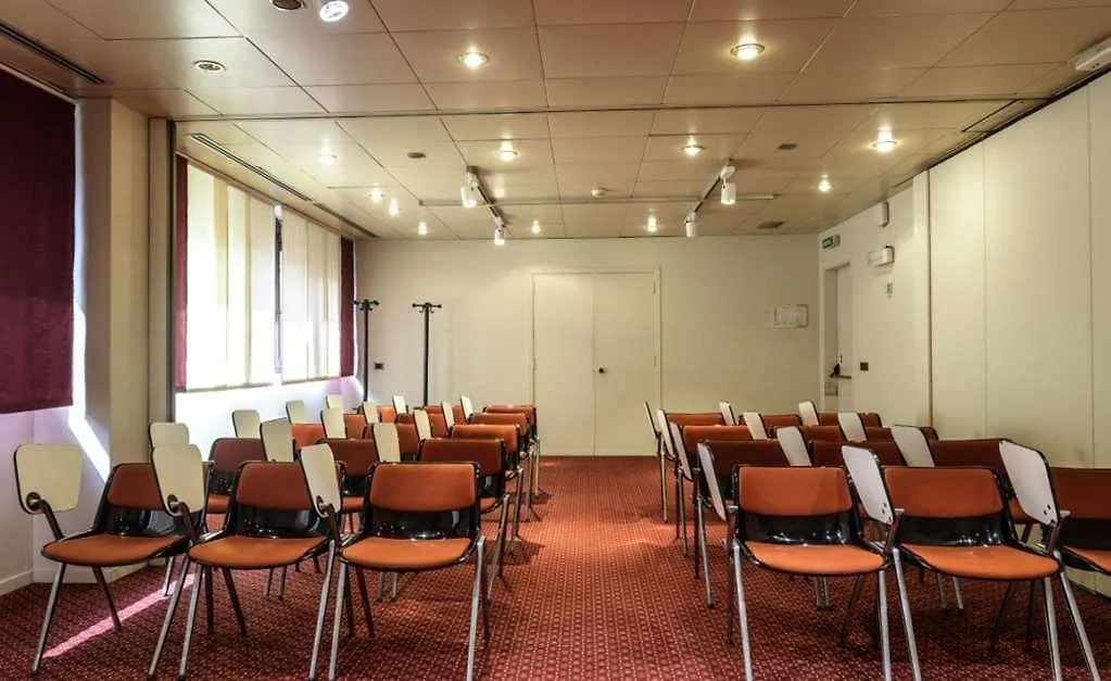 Moevenpick Hotel Bari