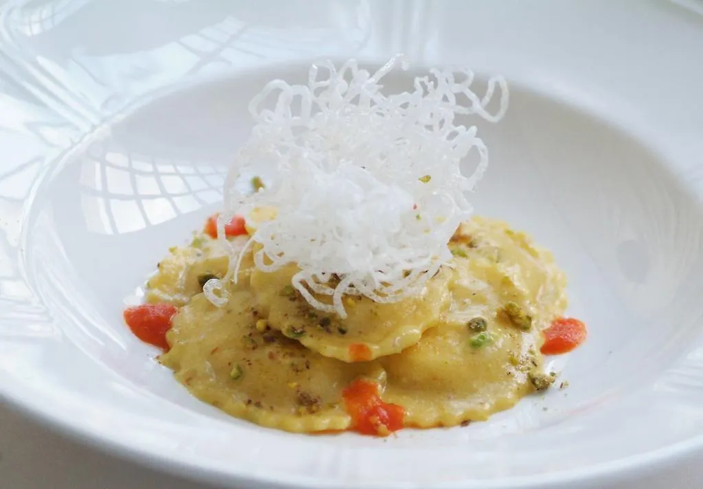 Moevenpick Hotel Bari 4*,