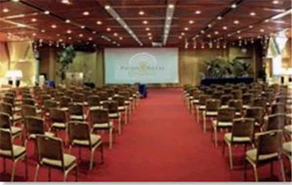 Moevenpick Hotel Bari 4*,
